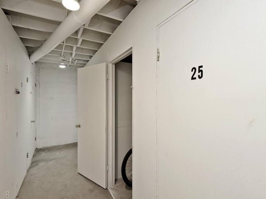 Condo 24! Prized Location. Modern! Bright! Enjoy! Boise Exterior photo